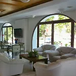 Hotel Bay
