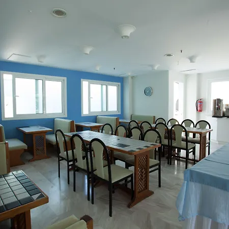 Bay Hotel 2*