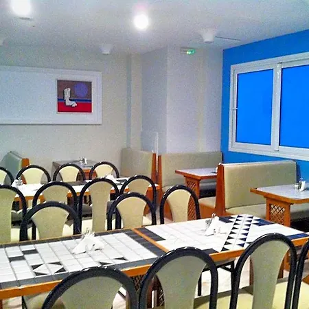 Bay Hotel 2*