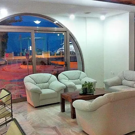 Bay Hotel 2*
