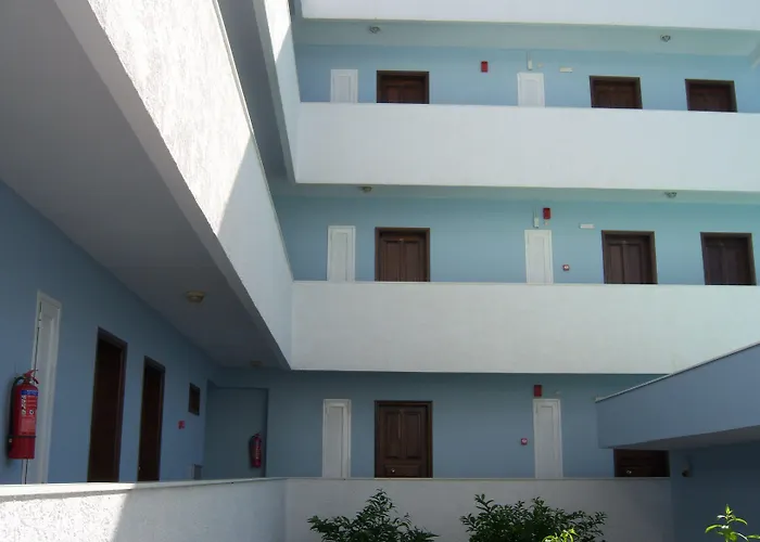 Bay 2* コス・タウン