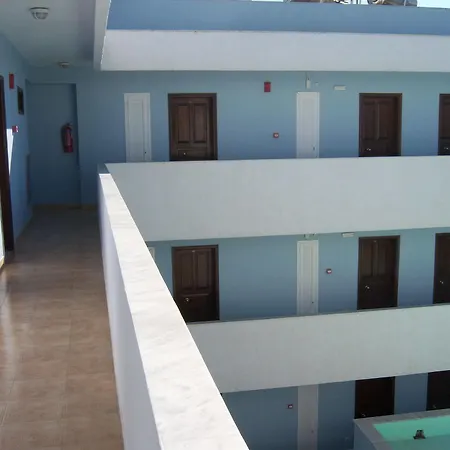 Hotel Bay 2*