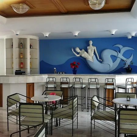 Bay Hotel